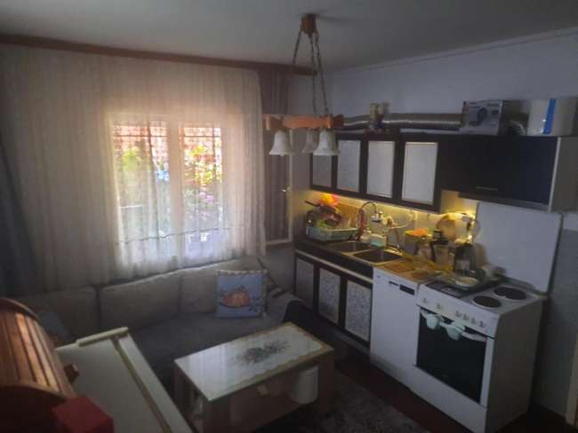 House with yard and possibility for extension in Gjorce Petrov - 2