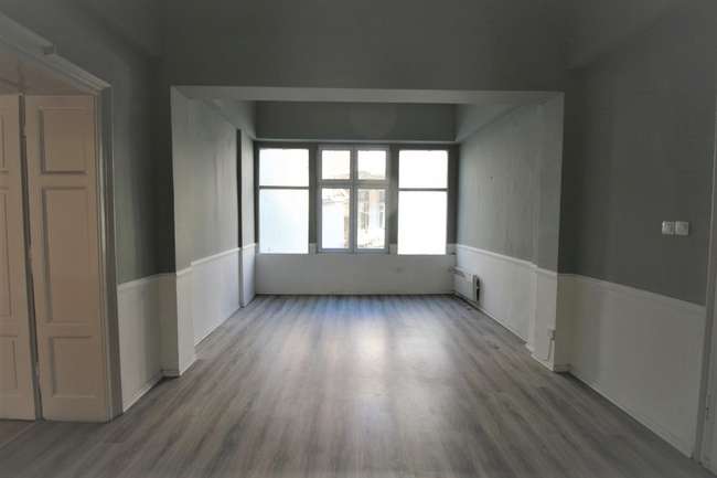 Office space for rent in the square - 2