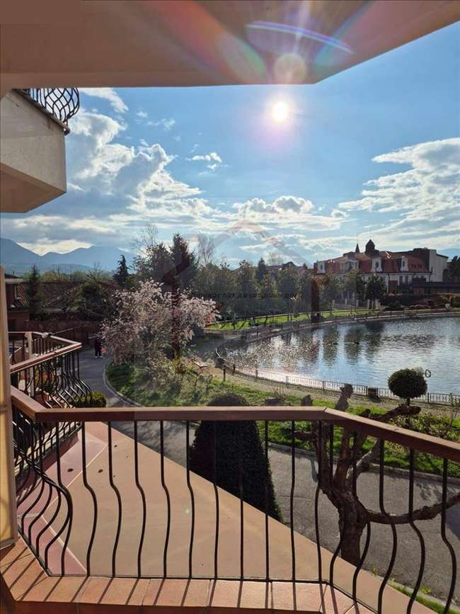 Modern 3-bedroom apartment, St. Jovan complex - 2