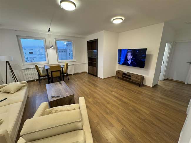 Apartament në Qendër - 2