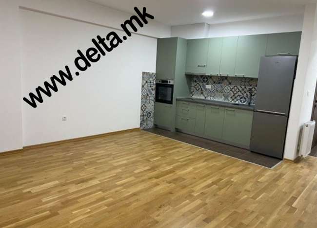 Empty apartment for rent in the Center - 2
