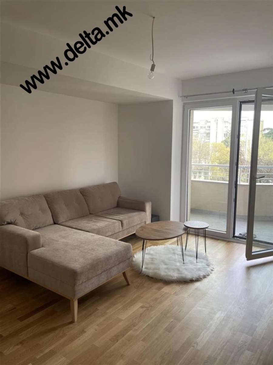 Three-Bedroom Apartment in the Center - 1