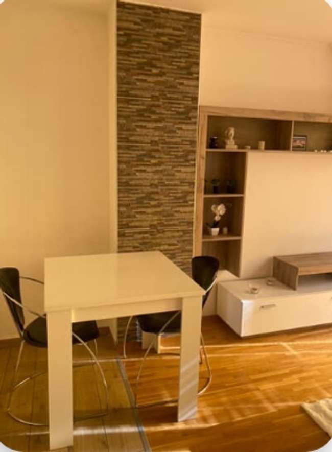 Jepet me qira apartament i ri, i pa banuar me dy dhoma në Chrom - 3