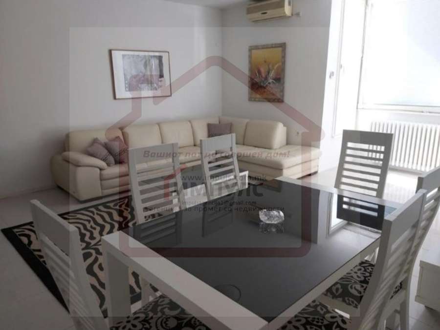JEPET ME QIRA APARTAMENT TRE DHOMASH NË LOKACION TË SHKËLQYER NË QENDËR - 1