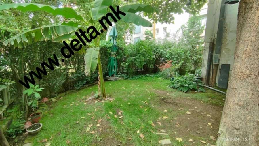 Apartament me tri dhoma gjumi me oborr në Aerodrom - 1