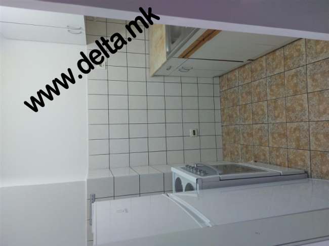 Apartament dy dhomësh i rinovuar në Novo Lisice - 3